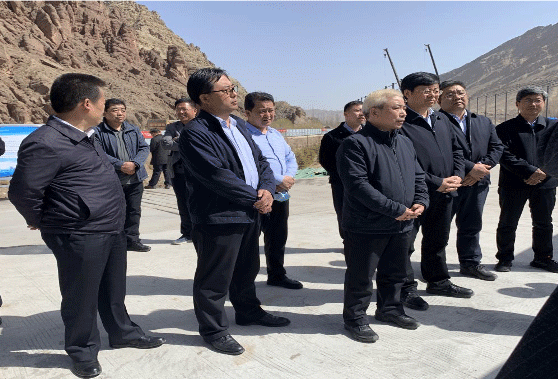 甘肅省副省長常正國一行調研S18張掖至肅南公路張掖至康樂段項目ZSGL2工區